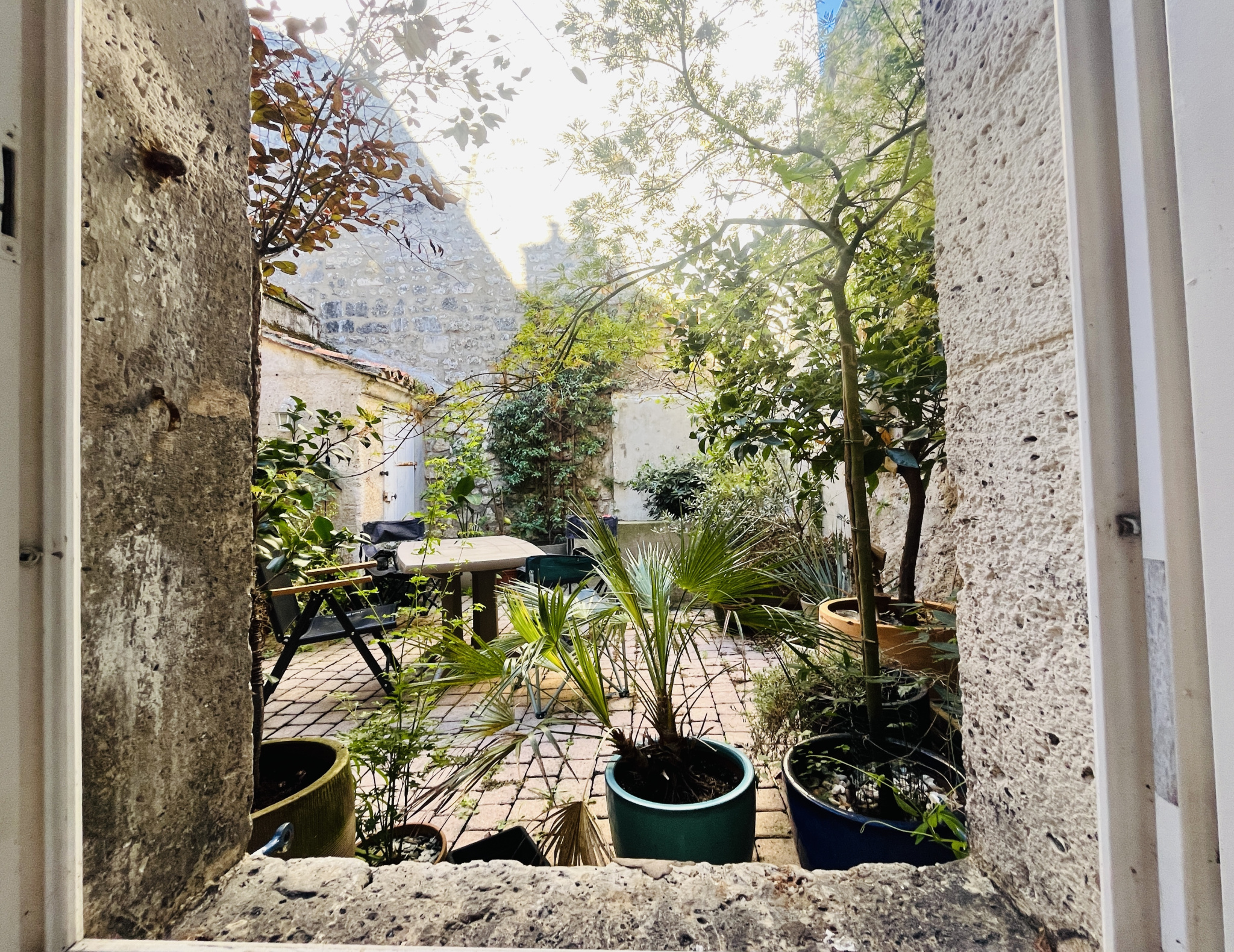 Charmante maison de ville 73m2 à Angoulême avec cour.
